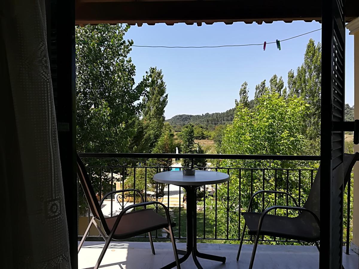 ארמונס Villa Litsa מראה חיצוני תמונה