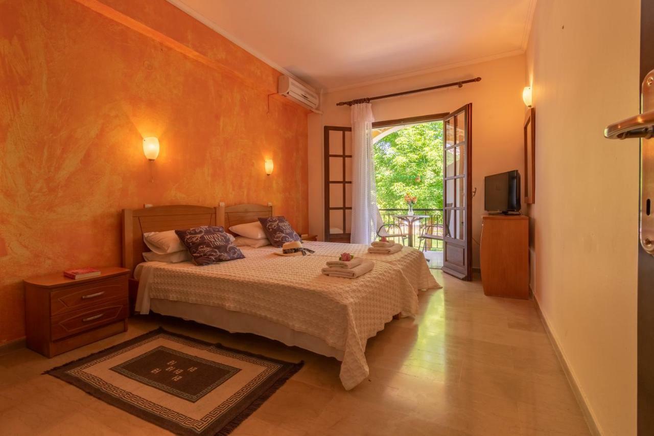 ארמונס Villa Litsa מראה חיצוני תמונה