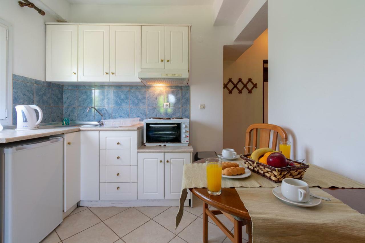 ארמונס Villa Litsa מראה חיצוני תמונה